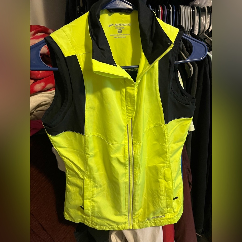 Brooks Women’s Running Vest Size XS
